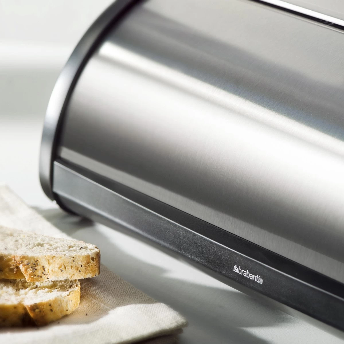 Brabantia Broodtrommel - Met Schuifdeksel - Matt Steel Fingerprint Proof - Afbeelding 3